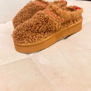 Cozy Brown Fuzzy Platform Slippers